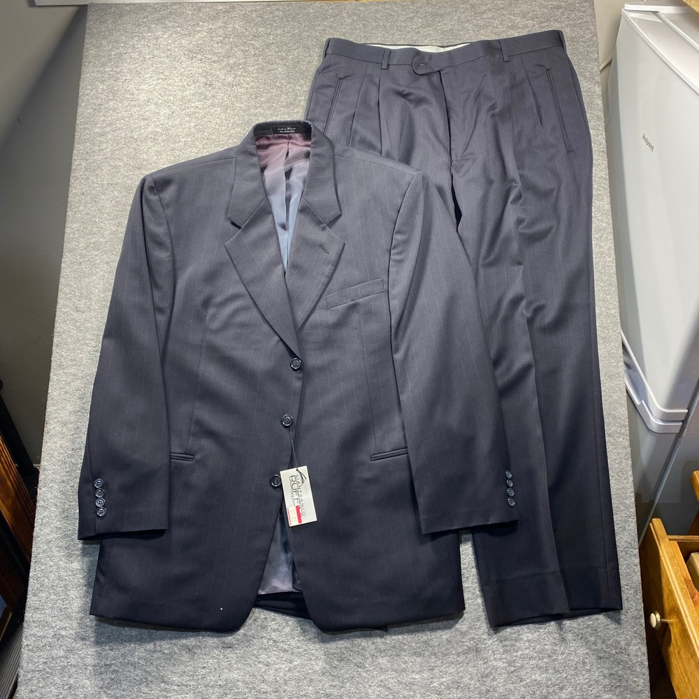 Gianfranco Ruffini Italy Mens Navy Pinstripe 100% Pure Wool 2 Piece Suit NWT